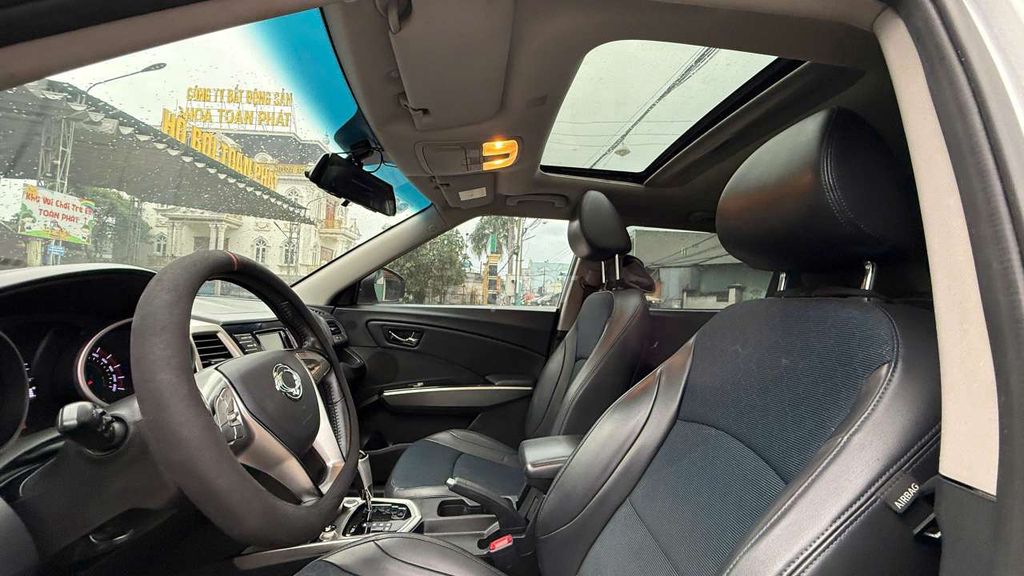 Suv nhỏ tự nhập khẩu giá rẻ. Mua bán Ô tô tại Thành phố Dĩ An Bình Dương được đăng bởi Huy Luân Auto hình 10