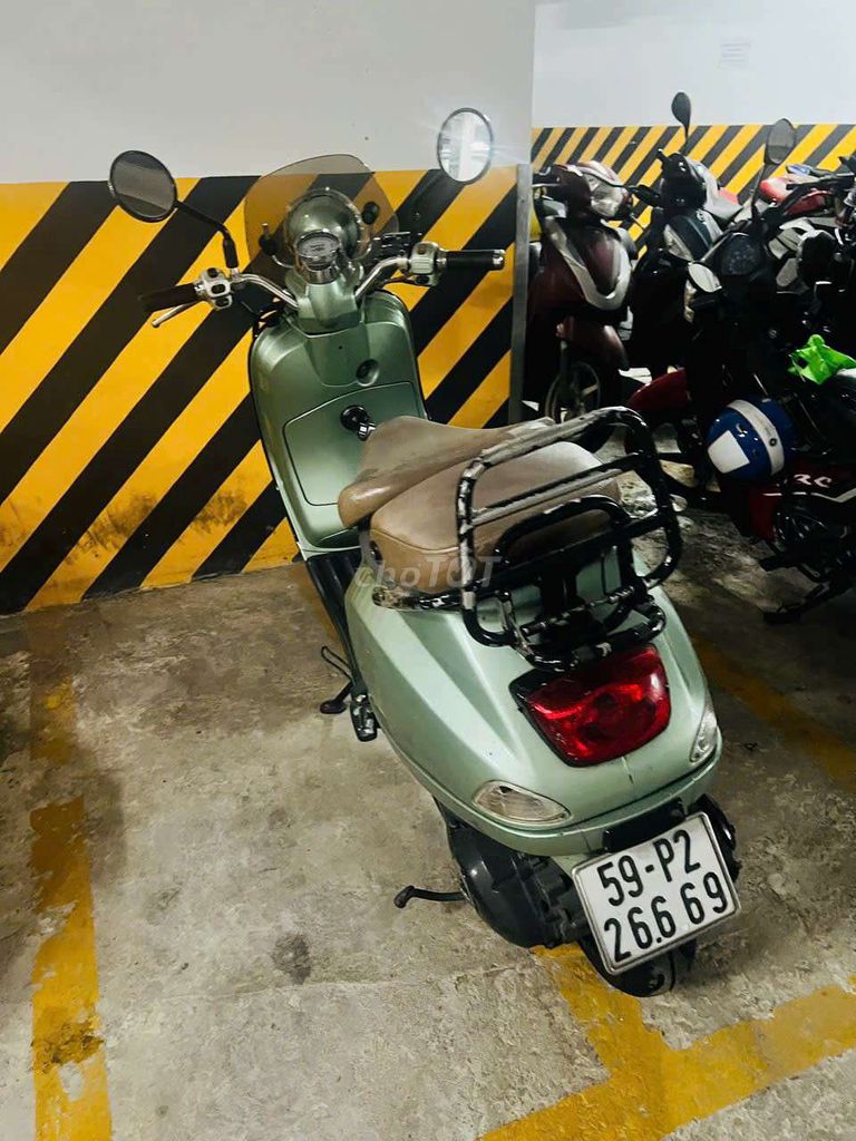 Piaggio Vespa SPX125 2019 Итальянский синий
