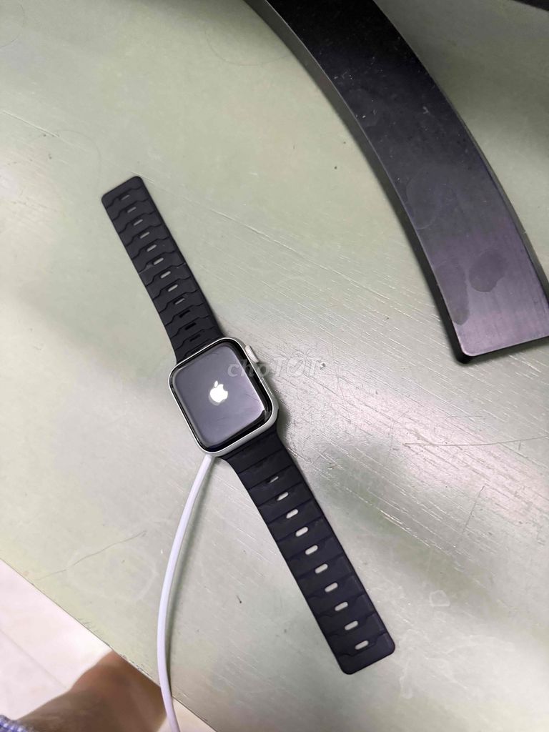 Chính chủ dùng bán apple watch seri 5. Mua bán Thiết bị đeo thông minh tại Thành phố Vũng Tàu Bà Rịa - Vũng Tàu được đăng bởi Đạt hình 1