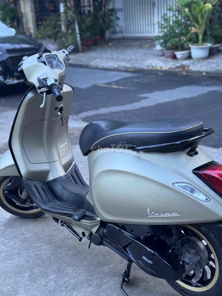 Vespa phanh ABS máy igert Zin chất chính chủ. Mua bán Xe máy tại Quận Thanh Khê Đà Nẵng được đăng bởi A Dũng hình 4