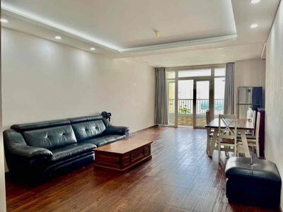 Аренда · 3 комн. · 124 м² · Quận 7, ул. Phạm Hữu Lầu