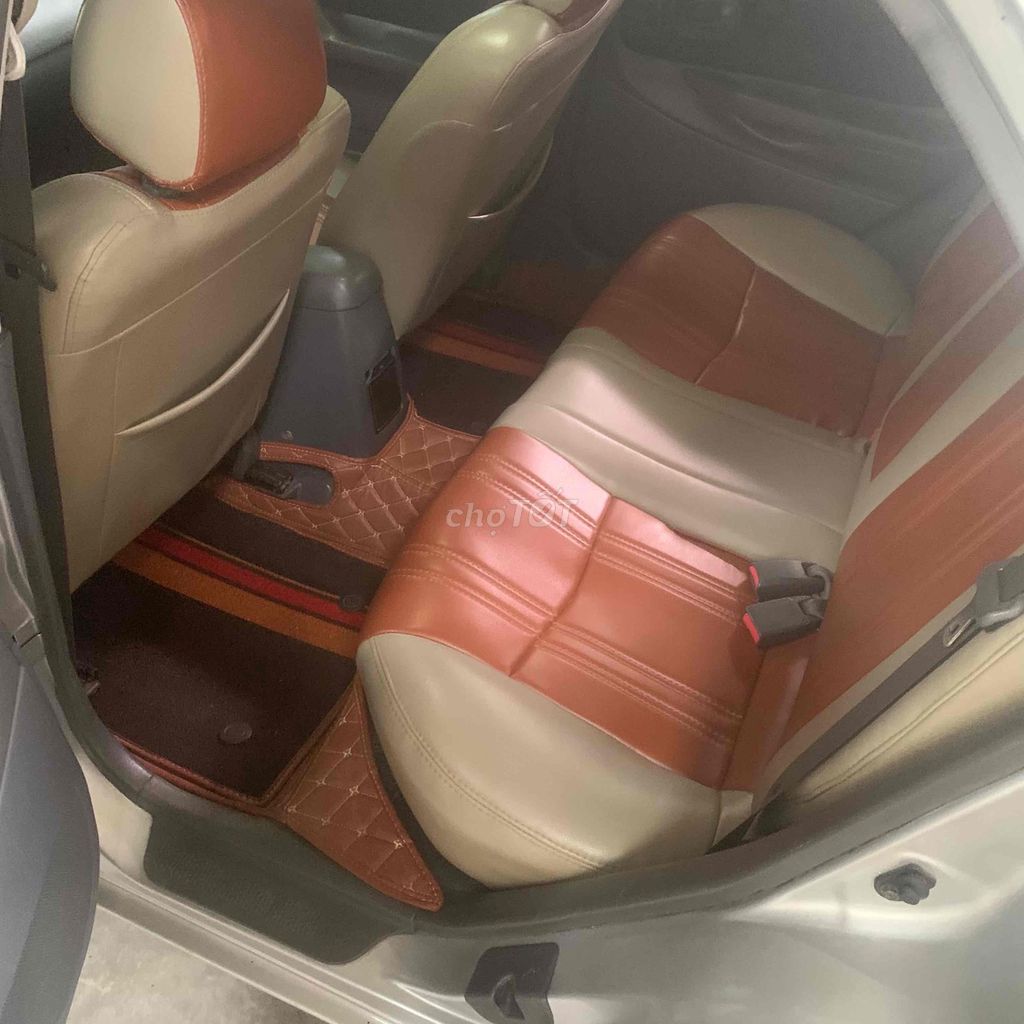 Ford Laser 2000 photo 4