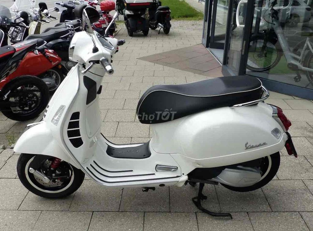 Bán vespa 300cc GTS 2018. Mua bán Xe máy tại Quận Tân Bình Tp Hồ Chí Minh được đăng bởi Ka Nguyễn hình 1