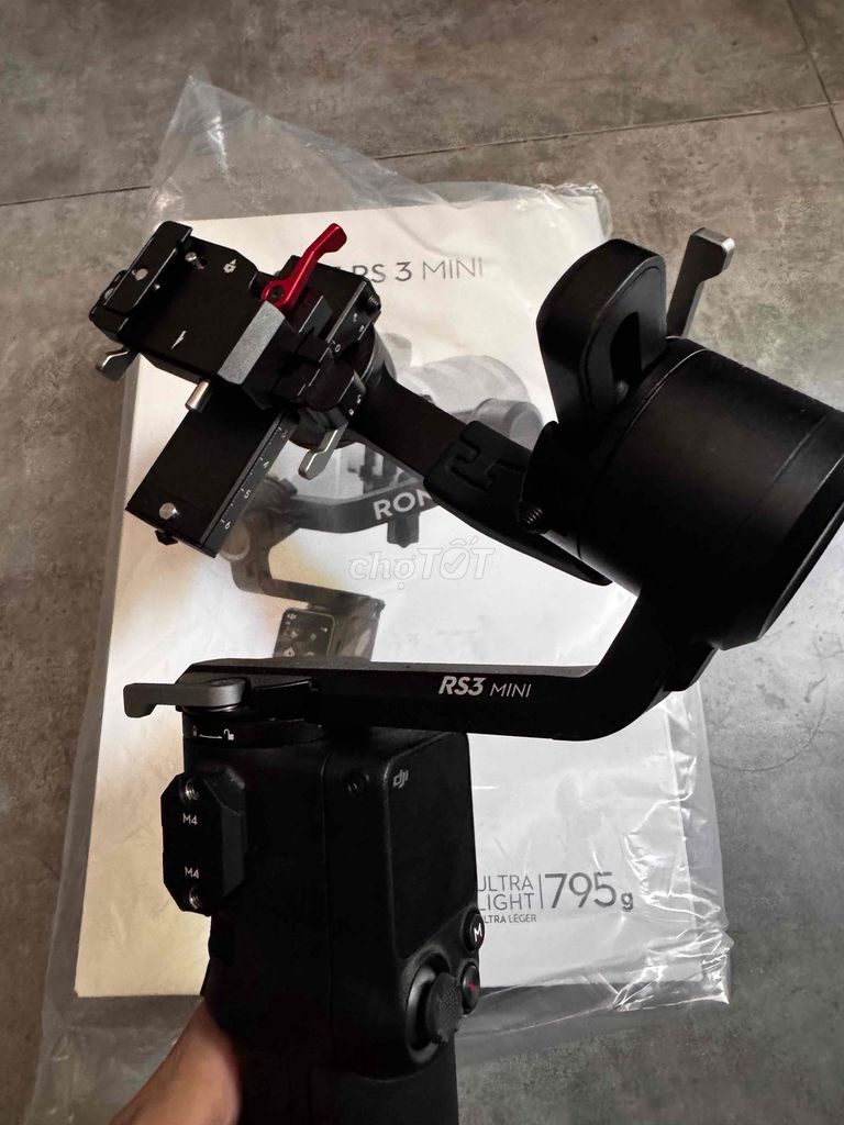 Gimbal DJI RS3 Mini Đen. Mua bán Phụ kiện (Màn hình, Chuột...) tại Quận Cẩm Lệ Đà Nẵng được đăng bởi Chef Family hình 1