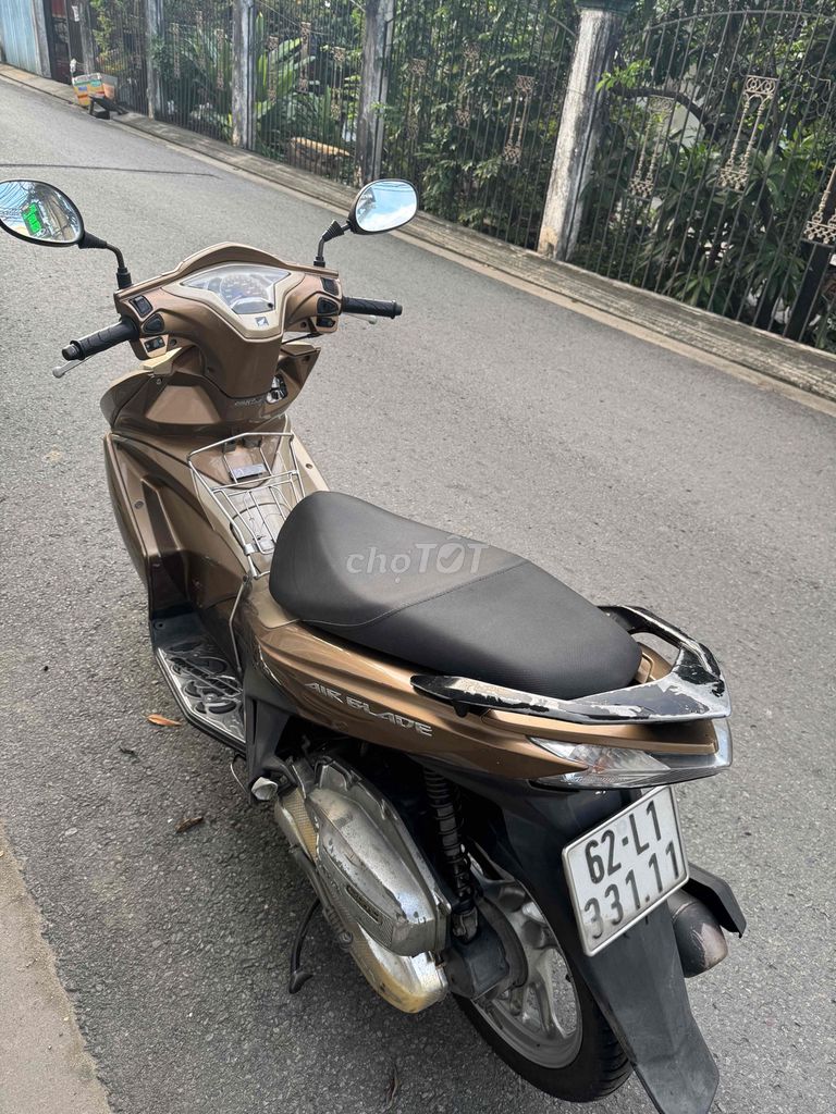 Airblade125/2015 Bản đặc biệt tem 3D chính chủ. Mua bán Xe máy tại Quận Bình Tân Tp Hồ Chí Minh được đăng bởi Đức Khôi hình 5