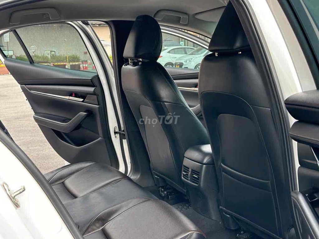 Mazda 3 2023 1.5L Luxury - 44k kilomet. Mua bán Ô tô tại Thành phố Huế Thừa Thiên Huế được đăng bởi MN hình 8