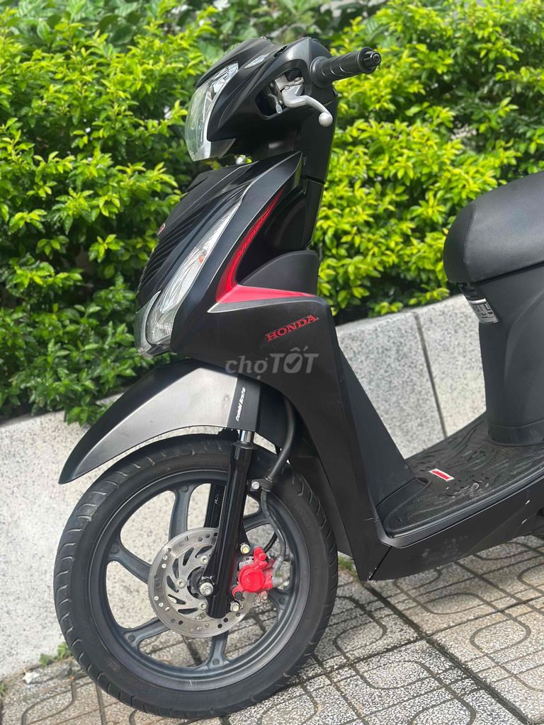 Vision Fi 2018 PBĐB Đen nhám đỏ zin nguyên bản 9ch. Mua bán Xe máy tại Thành phố Thủ Đức Tp Hồ Chí Minh được đăng bởi Xe Máy Sơn Thủ Đức hình 3