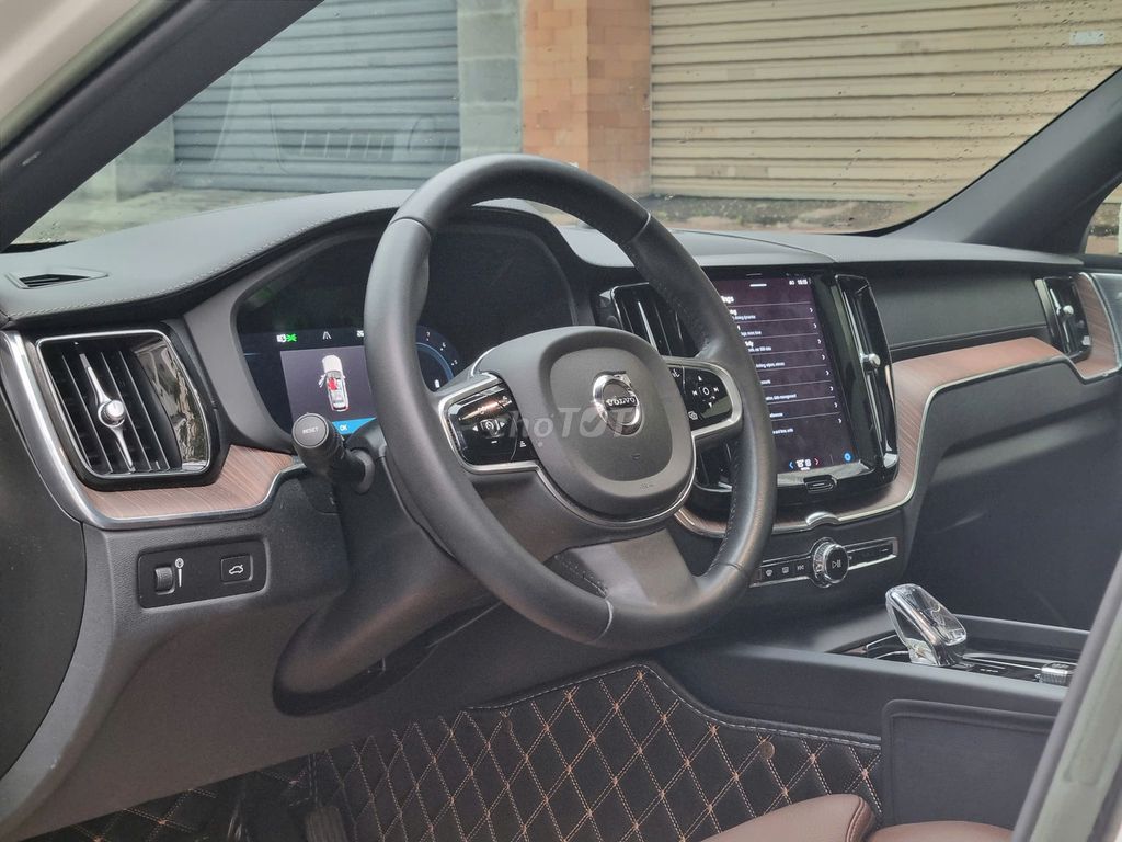 🔺VOLVO XC60 INSCRIPTION B6 AWD MODEL 2023. Mua bán Ô tô tại Quận 7 Tp Hồ Chí Minh được đăng bởi Tung hình 6