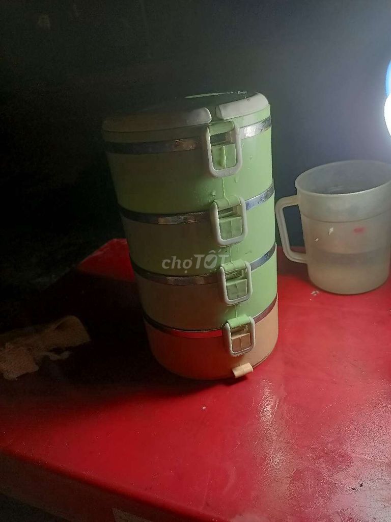 Cà mèn đựng thức ăn 4 ngăn. Mua bán Dụng cụ nhà bếp tại Quận Cẩm Lệ Đà Nẵng được đăng bởi Hoàng Tôn hình 1