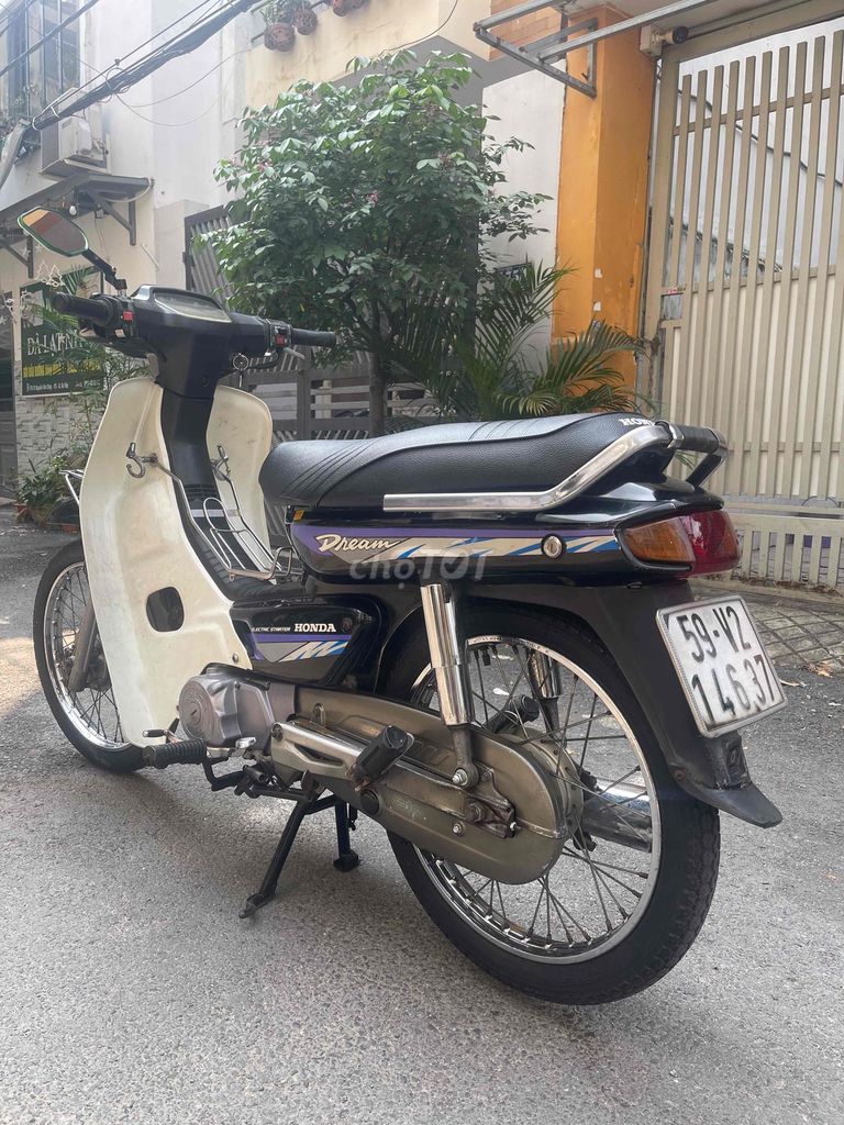 Honda Dream lùm 1994 bstp chạy ngon lành. Mua bán Xe máy tại Quận Gò Vấp Tp Hồ Chí Minh được đăng bởi Nam Nguyễn hình 2