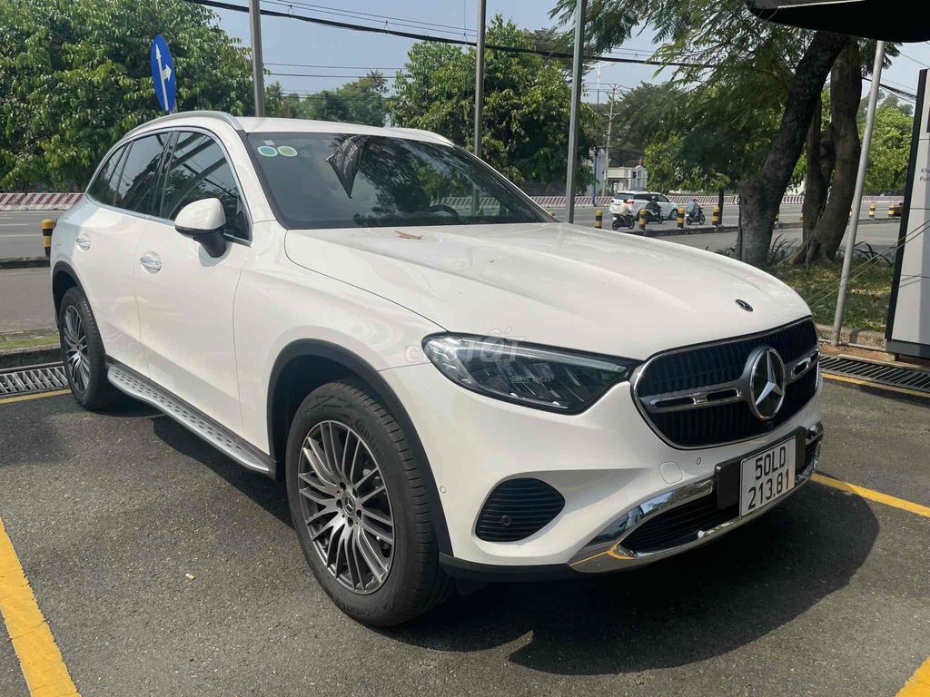 Mercedes Benz GLC 200 4MATIC 2023 - 9000 km