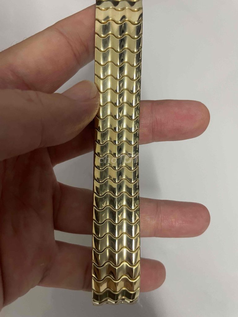 Dây đồng hồ Swatch Kim loại Vàng. Mua bán Phụ kiện thời trang khác tại Thành phố Trà Vinh Trà Vinh được đăng bởi Thiên Anh Watches hình 1