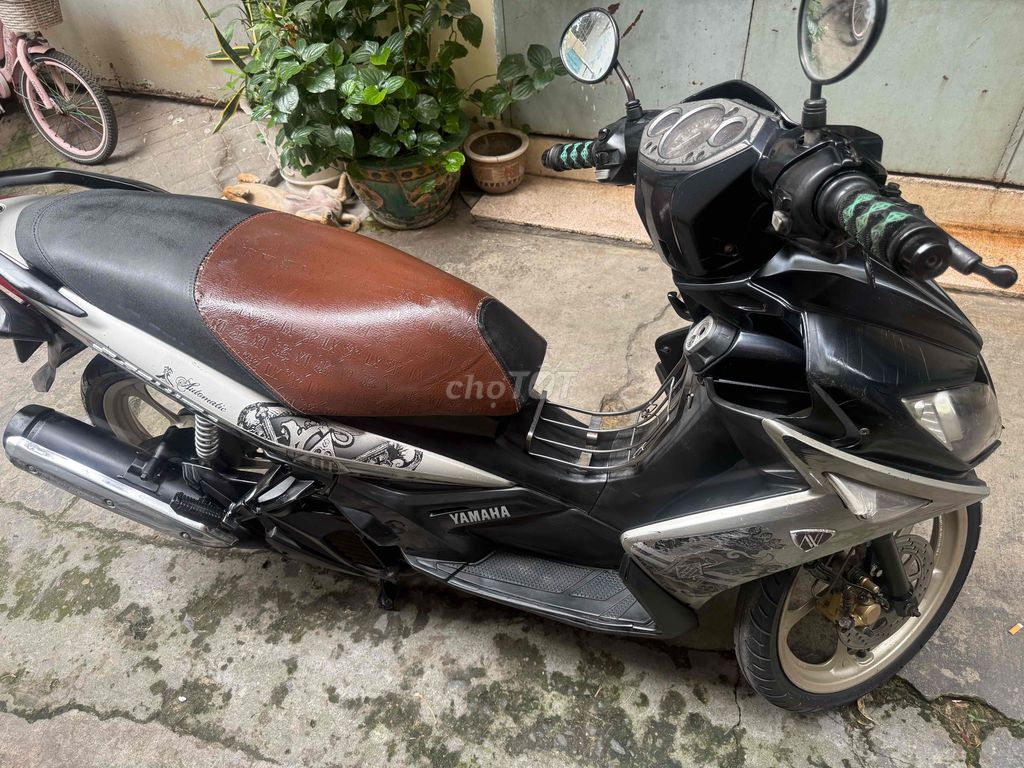 xe yamaha nouvo 4 nhut dời 2011. Mua bán Xe máy tại Quận Phú Nhuận Tp Hồ Chí Minh được đăng bởi Huỳnh Thân  hình 2