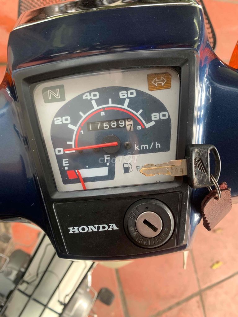 Bán 82/95 xe chạy hơn vạn hàng siêu tầm zin từ a-z. Mua bán Xe máy tại Huyện Thanh Trì Hà Nội được đăng bởi xe máy chính hãng hình 4