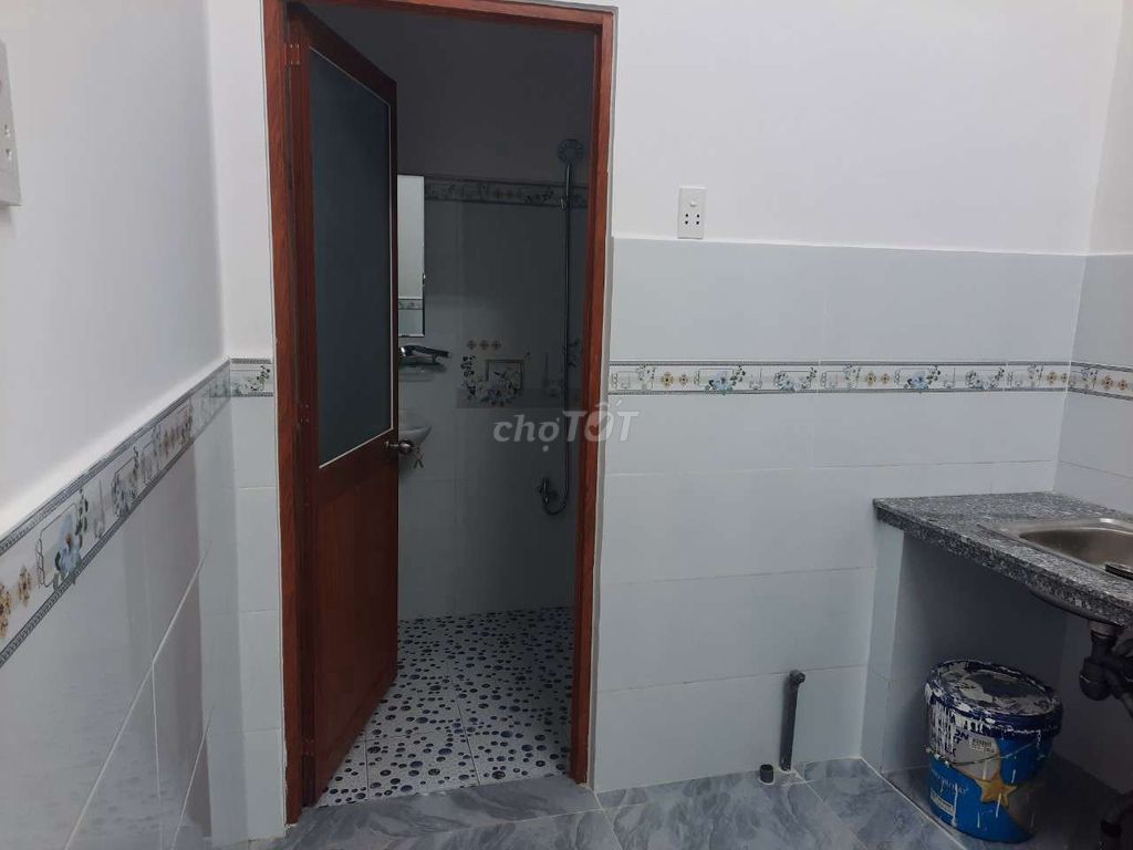 4*13. Cấp 4 có 2pn kín. Q12