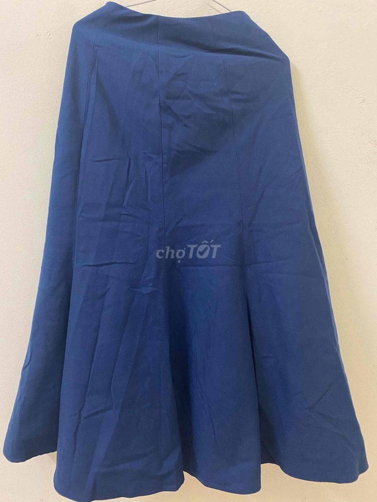 Váy đuôi cá Uniqlo Nữ Polyester, Visco Xanh navy 9. Mua bán Quần áo tại Quận Nam Từ Liêm Hà Nội được đăng bởi Yuki hình 1
