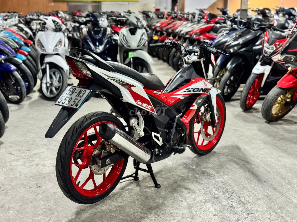 XE MÁYTHANH TÙNG_SONIC 150 ĐỎ TRẮNG LƯỚT BAO ZIN. Mua bán Xe máy tại Quận Nam Từ Liêm Hà Nội được đăng bởi THANH TÙNG hình 3