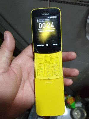 Nokia 8810 còn dán keo như hình