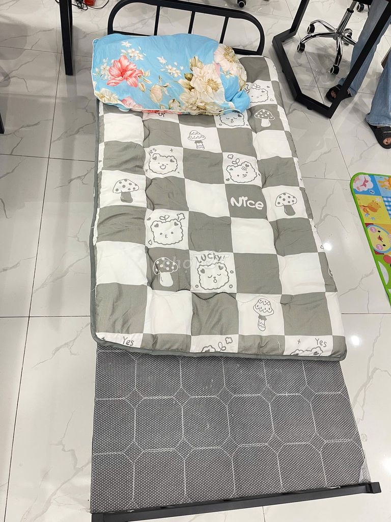 Giường xếp thông minh tiện lợi. Mua bán Giường, chăn ga gối nệm tại Quận Gò Vấp Tp Hồ Chí Minh được đăng bởi Triền Lê hình 1