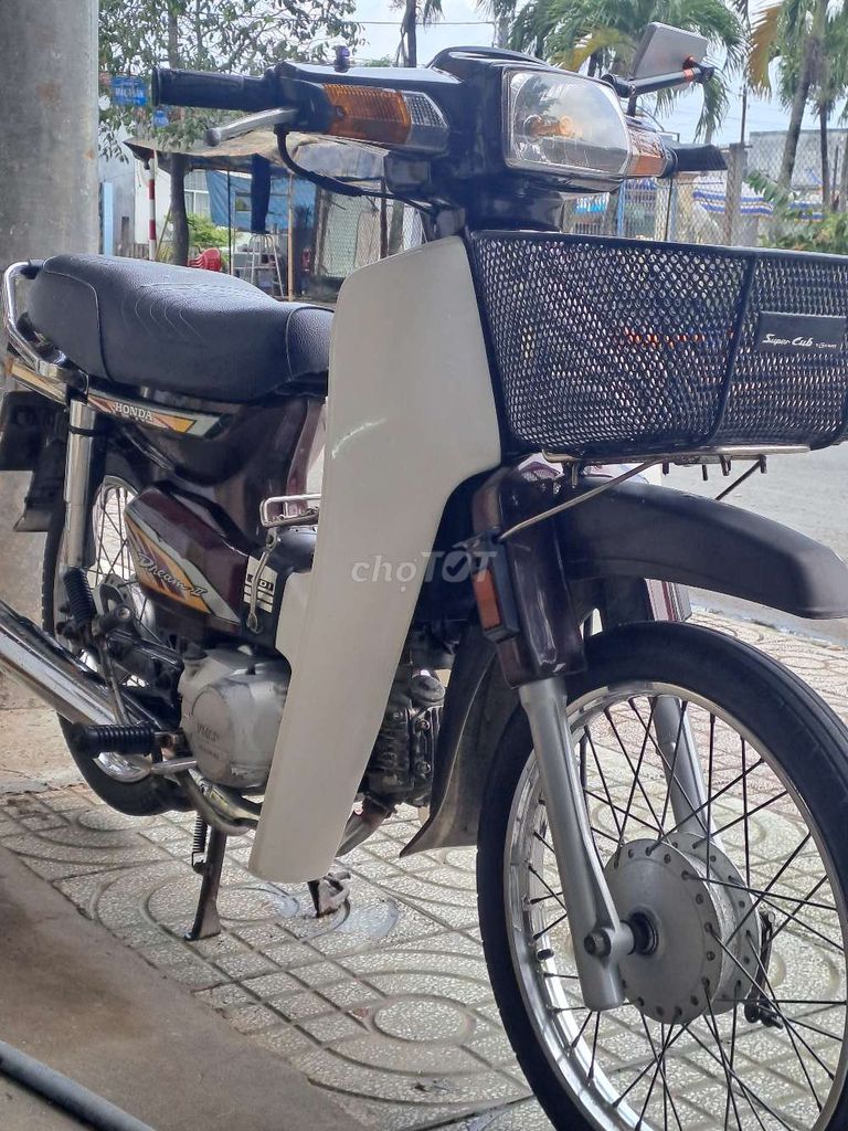 Dổi xe mới cần bán lại dream sanda bos. Mua bán Xe máy tại Thành phố Trà Vinh Trà Vinh được đăng bởi trần vinh nghi hình 1