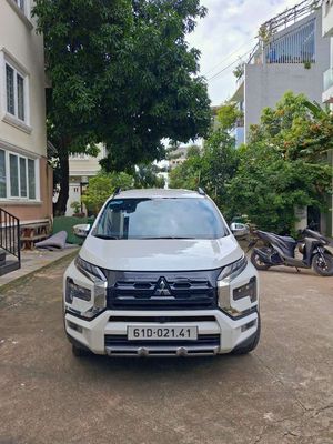 Mitsubishi Xpander Cross 2024 Trắng. Mua bán Ô tô tại Thành phố Thủ Đức Tp Hồ Chí Minh được đăng bởi Ms. Tú