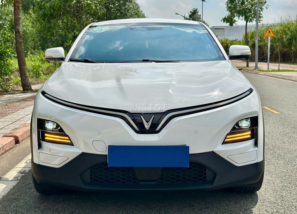 БЕСПЛАТНОЕ ЗАРЯДНОЕ УСТРОЙСТВО VF6 PLUS 2024 KGH ПРОДАЕТСЯ С ПОДДЕРЖКОЙ ПРОДУКТА