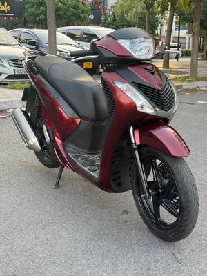 Sh việt 2016 chính chủ lên phom biển dể nhìn. Mua bán Xe máy tại Thành phố Nam Định Nam Định được đăng bởi Bảo Nhi Trần