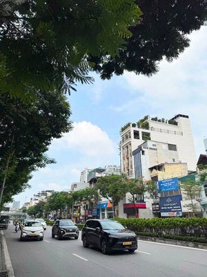Bán nhà mặt phố Nguyễn Văn Cừ, 4 tầng, giá nhỉnh 8 tỷ