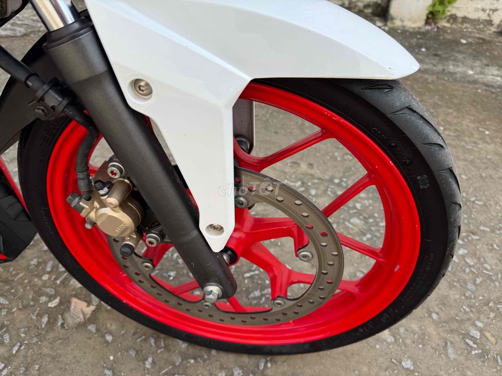 Sonic 150R 2020 bản HaTi trắng đỏ.. Mua bán Xe máy tại Quận Ô Môn Cần Thơ được đăng bởi Trần Tùng hình 2