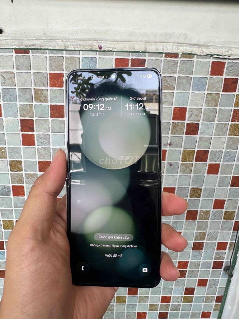 Samsung Galaxy Z Flip5 Hàn Quốc Đã sử dụng. Mua bán Điện thoại tại Quận Bình Tân Tp Hồ Chí Minh được đăng bởi Phật Luân hình 1