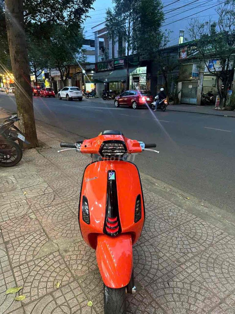 vespa sprint iget - abs - 2022- xe phố