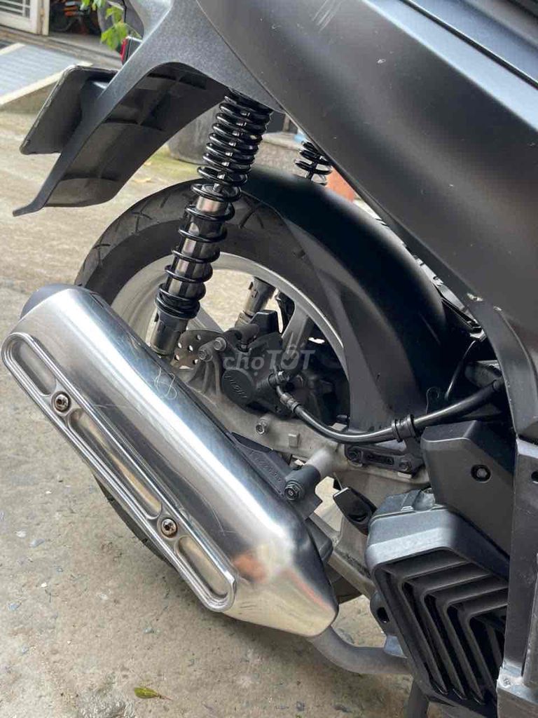 Bán SH125i, chính hãng, chính chủ, thời trang. Mua bán Xe máy tại Quận 3 Tp Hồ Chí Minh được đăng bởi Nguyễn Văn Sơn hình 4