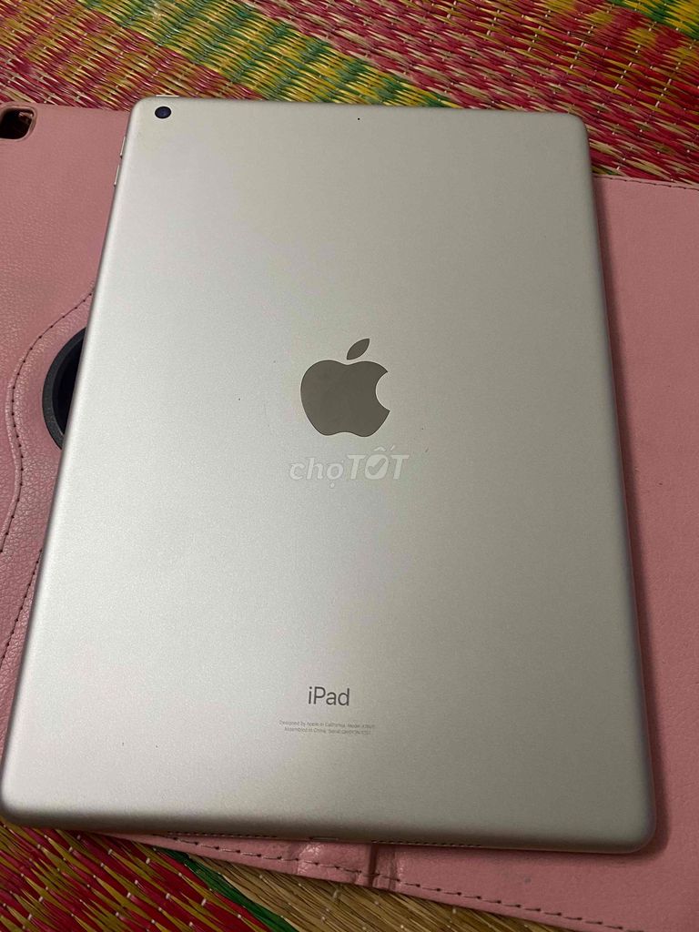 Apple iPad Gen 9 64GB Bạc Đã sử dụng. Mua bán Máy tính bảng tại Quận Bình Tân Tp Hồ Chí Minh được đăng bởi Diễm Diễm hình 1