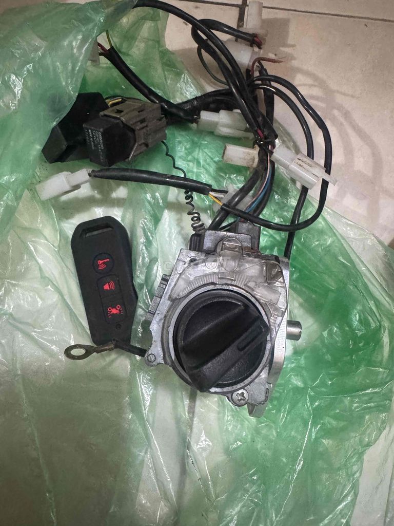 khóa smartkey cho sh ý, Exciter.... Mua bán Phụ tùng xe tại Quận Nam Từ Liêm Hà Nội được đăng bởi Minh Thanh hình 1
