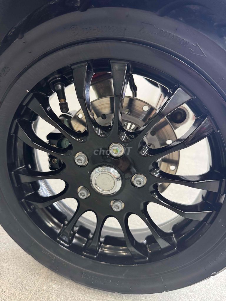 VespaSprint 125Abs 2021 Trắng rin đẹp chuẩn lướt. Mua bán Xe máy tại Quận Cái Răng Cần Thơ được đăng bởi Cửa Hàng Xe Máy Quang Sang hình 6