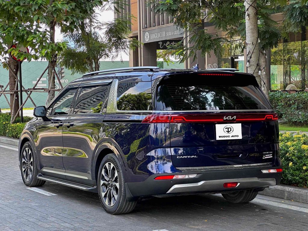 Kia Carnival 2022 Signature 2.2D - 45000 km. Mua bán Ô tô tại Thành phố Thủ Đức Tp Hồ Chí Minh được đăng bởi Trần Tâm Review hình 4