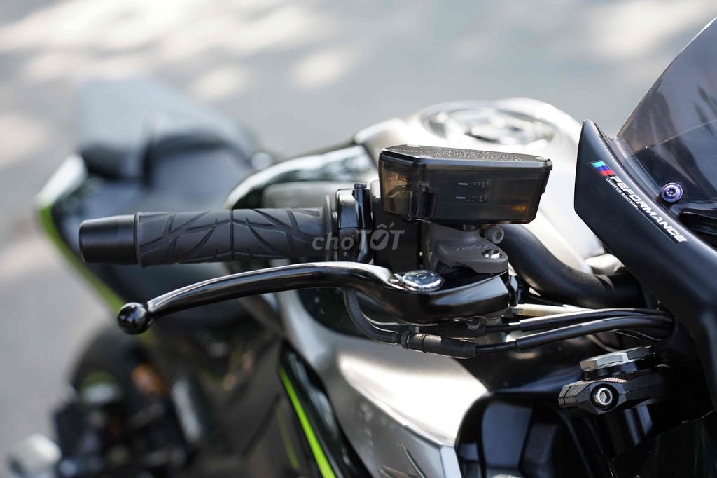 ☣️🆔 KAWASAKI Z1000R 2017 ,CỔ TITAN VÀ ĐÈN TRỢ SANG. Mua bán Xe máy tại Thành phố Thủ Đức Tp Hồ Chí Minh được đăng bởi Thi Moto Thủ Đức hình 4