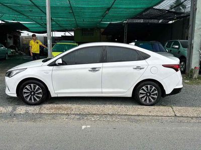 Hyundai Accent Số sàn Trắng. Mua bán Ô tô tại Huyện Phú Lộc Thừa Thiên Huế được đăng bởi Bầu Trời hình 1