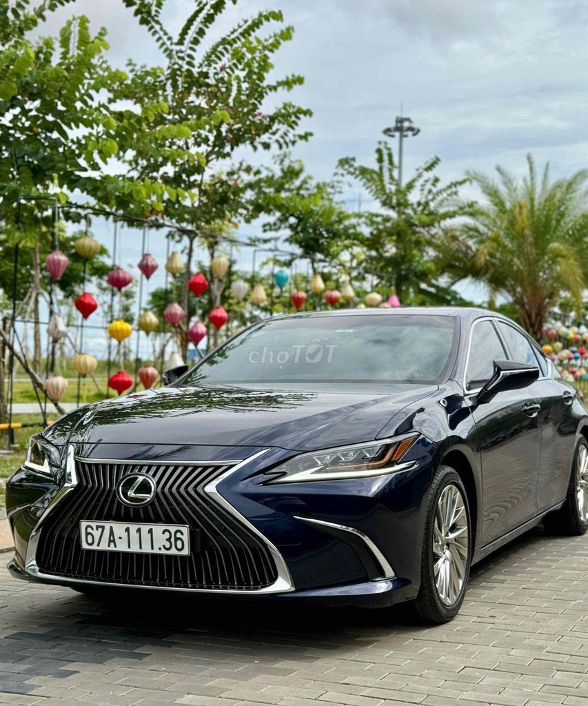 LEXUS ES250 2018 NHẬP NHẬT - 27000km. Mua bán Ô tô tại Quận Gò Vấp Tp Hồ Chí Minh được đăng bởi Ca Thị Thanh Huệ hình 6