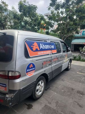 Xe tải van Hyundai Bạc