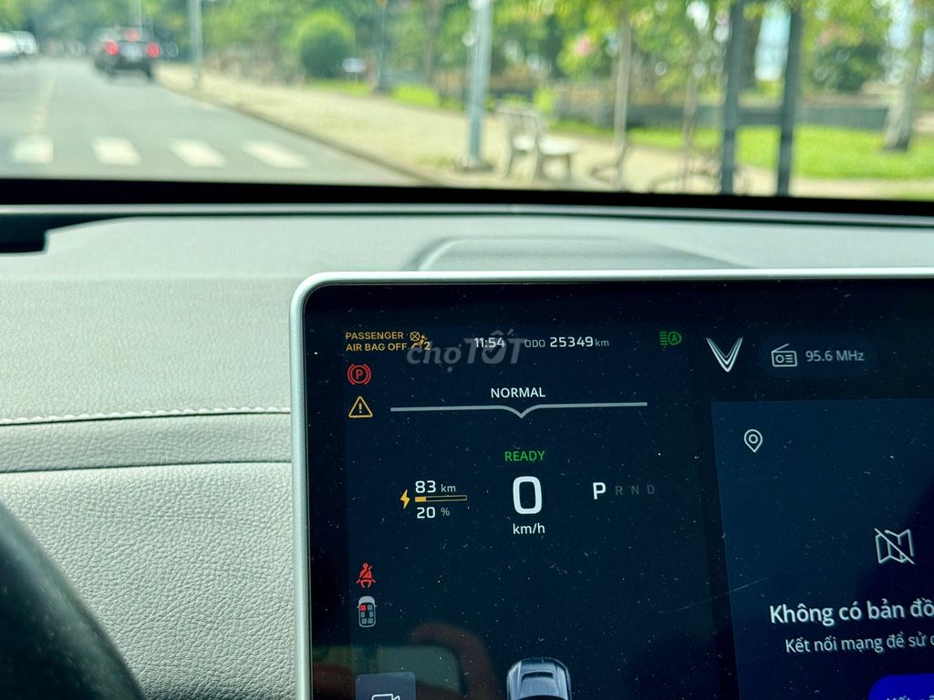 VF9 Plus 2023 - Màu trắng - 2v5km - Thuê pin (SDI). Mua bán Ô tô tại Thành phố Thủ Đức Tp Hồ Chí Minh được đăng bởi OTOCITY hình 13