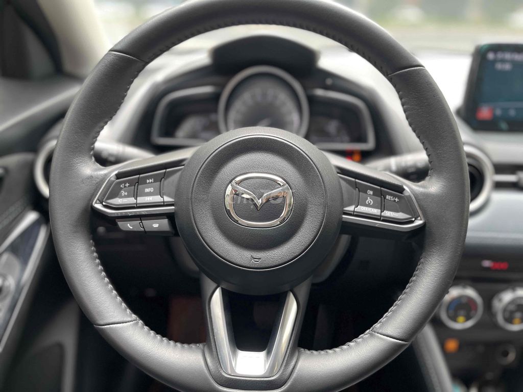 Mazda 2 2022 Sport Luxury - 1,3 vạn 1 chủ từ mới. Mua bán Ô tô tại Quận Bắc Từ Liêm Hà Nội được đăng bởi Hoàng Nga hình 14