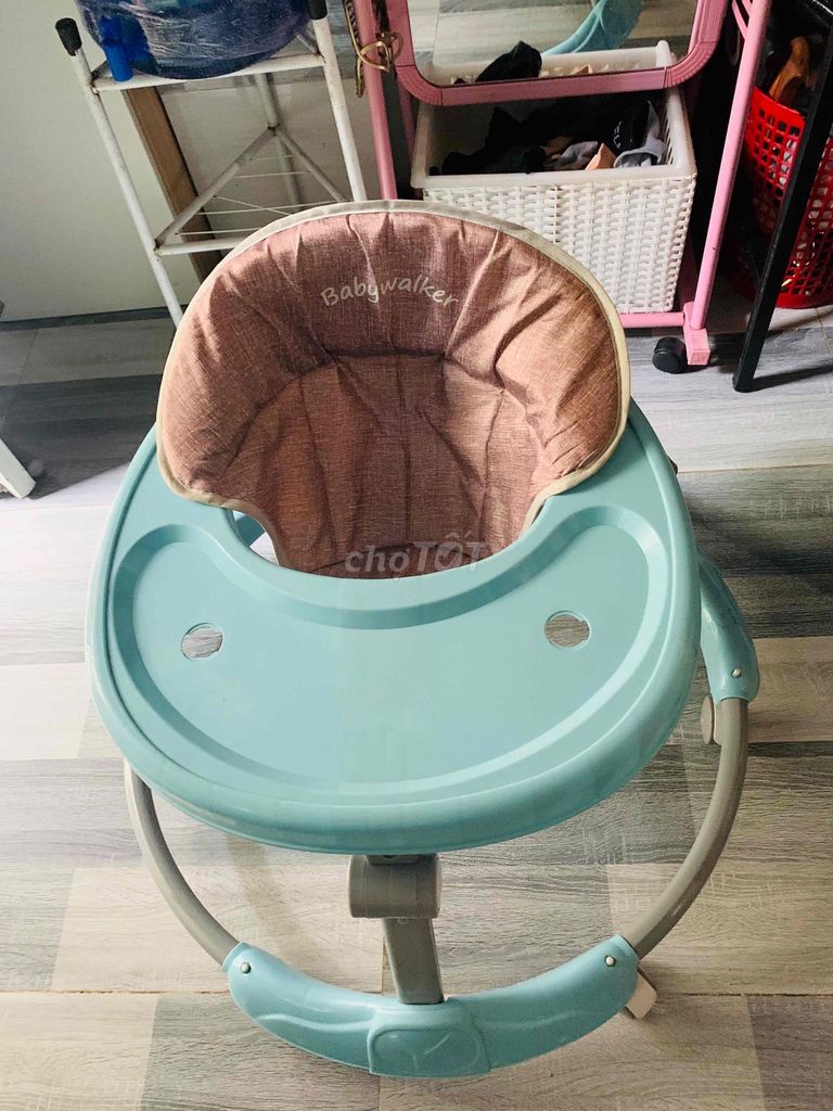 Xe tập đi Nhựa Vải. Mua bán Mẹ và bé tại Thành phố Thủ Đức Tp Hồ Chí Minh được đăng bởi Nguyên Phạm hình 1