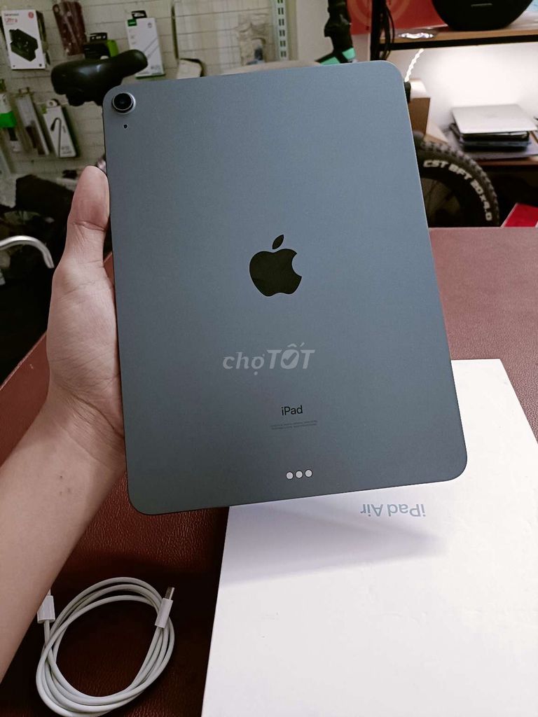iPad Air 4 64GB Xám lướt Pin 100, sạc 5x lần. Mua bán Máy tính bảng tại Quận Thanh Khê Đà Nẵng được đăng bởi TT PHONE SALE GIÁ SỈ hình 1