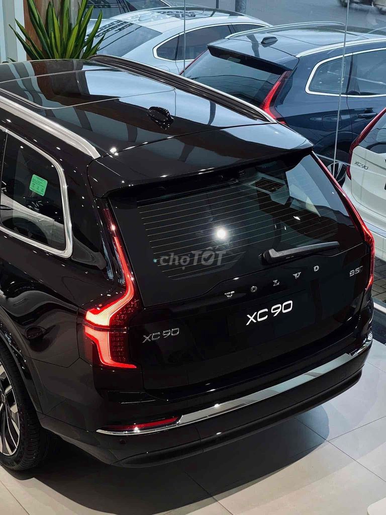 Volvo XC90 Ультра 2026 - Путешествие по ШВЕЦИИ