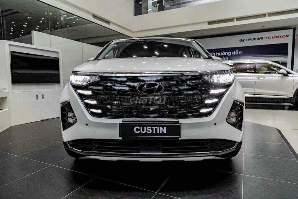 Hyundai Custin 7 chỗ đủ màu, phiên bản giao ngay. Mua bán Ô tô tại Thành phố Thủ Đức Tp Hồ Chí Minh được đăng bởi Đại Lý Hyundai Sài Gòn hình 4