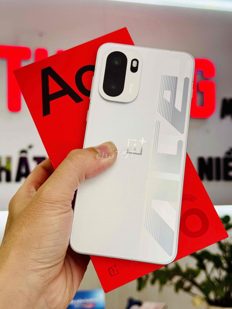 OnePlus Ace 6 12GB/256GB Fullbox Đẹp Keng. Mua bán Điện thoại tại Quận Thanh Khê Đà Nẵng được đăng bởi Thương Mobile hình 1