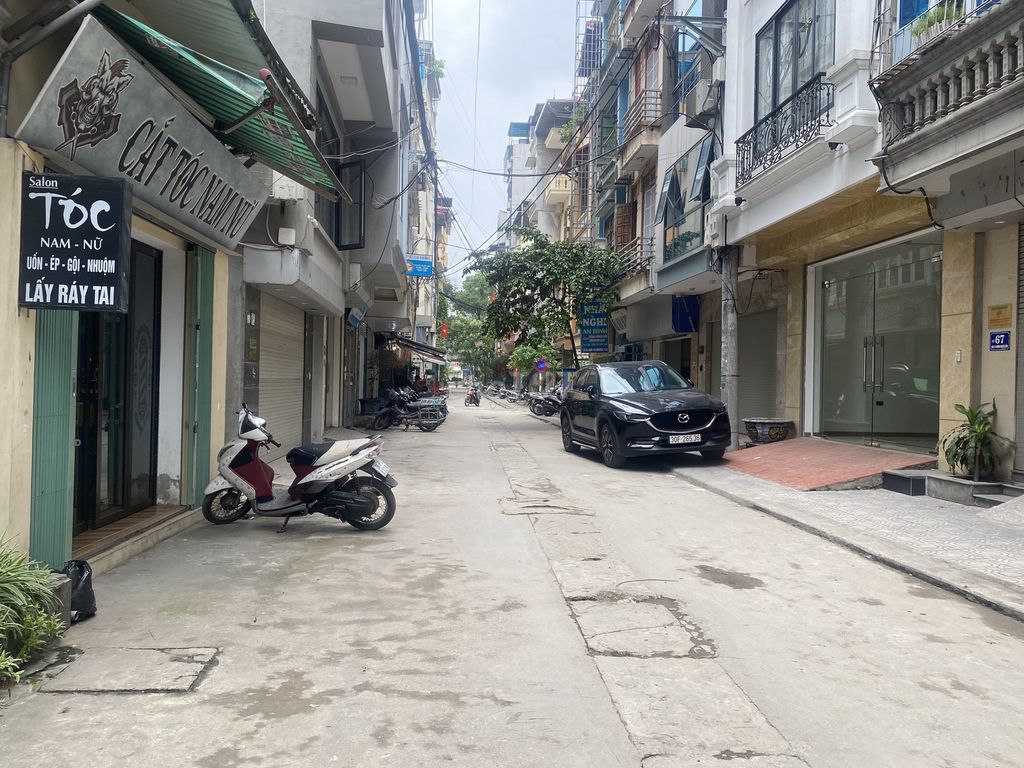 CC bán nhà Nguyễn xiển, DT 35m2, MT 3.2M,Ngõ 2 ô tô tránh đỗ trước nhà