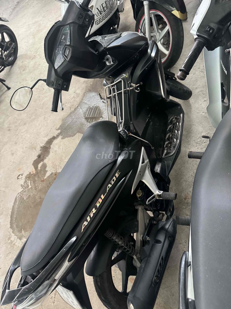 Honda. Mua bán Xe máy tại Quận Bình Thuỷ Cần Thơ được đăng bởi CỬA HÀNG XE MÁY VŨ Fi hình 6