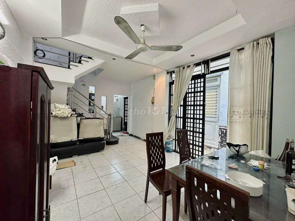 Bán nhà 43m2, 3PN, Hoàng Hoa Thám,P.5, 5,59 tỷ tl